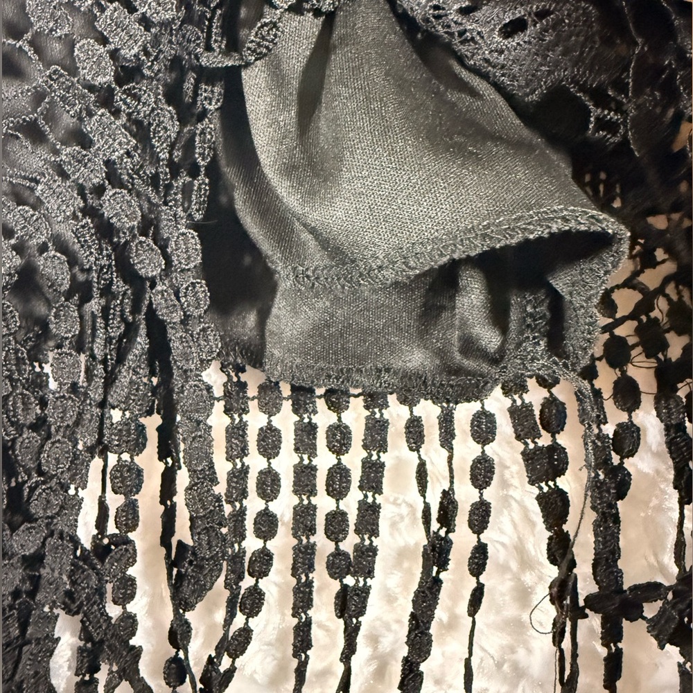 Charlotte Russe Women’s Black Lace Fringe Lined‎ Crop Camisole - Picture 8 of 8